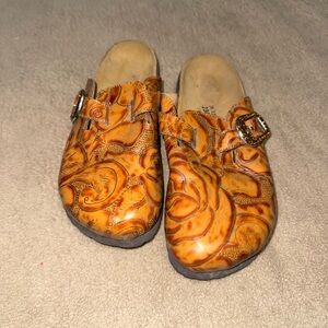 Betula clogs